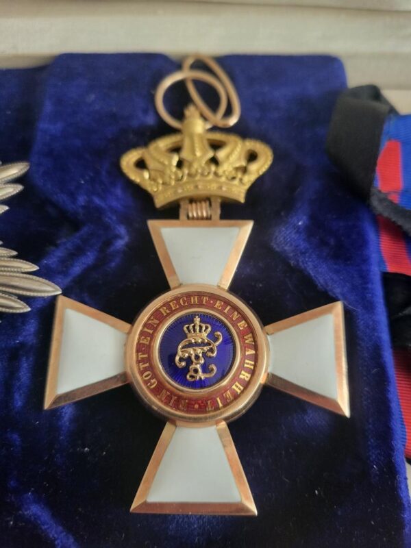 20251019_123100_resized Germany Oldenburg, Home and Merit order Grand Commander Set